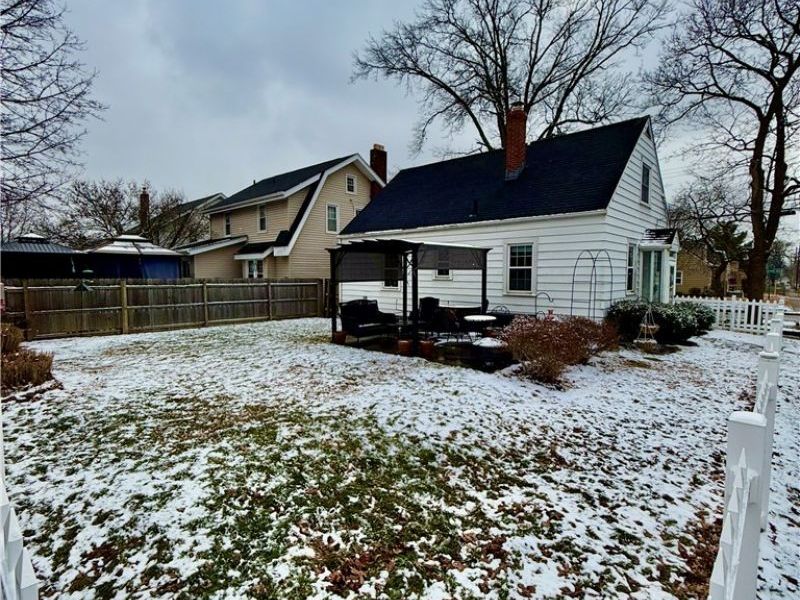 1087 Roosevelt Avenue, Cuyahoga Falls, OH 44221 Photo 21