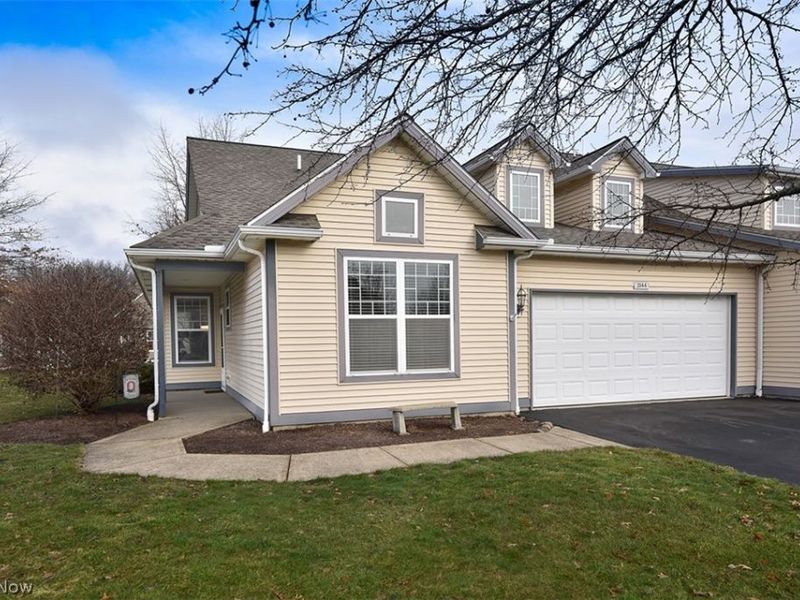 2144 Southampton Lane, Avon, OH 44011 Photo 1