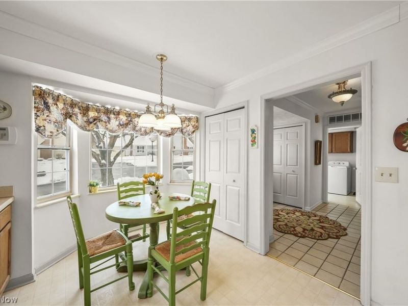 8 Hudson Common Drive, Hudson, OH 44236 Photo 7