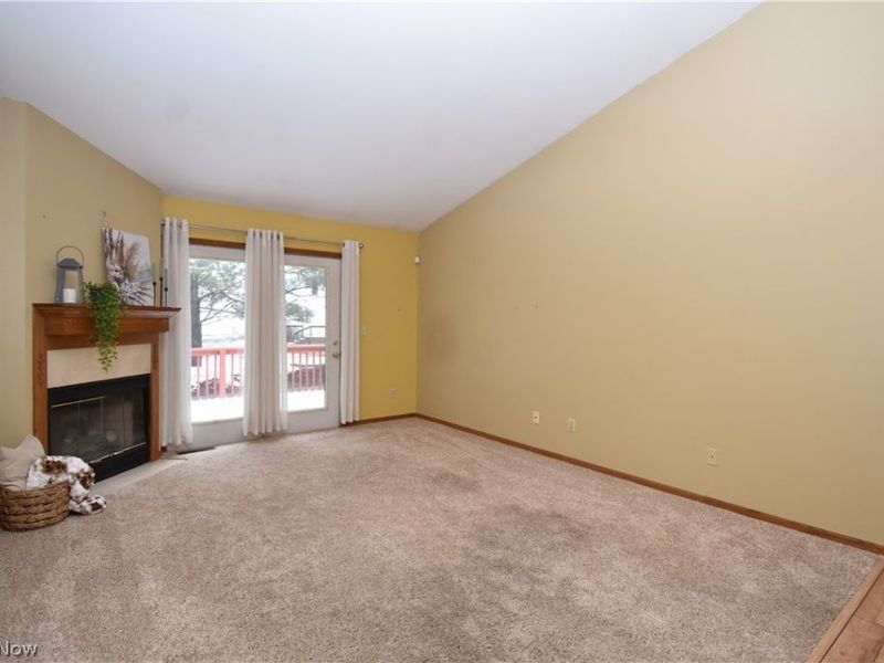 330 Myron Street, Hubbard, OH 44425 Photo 12