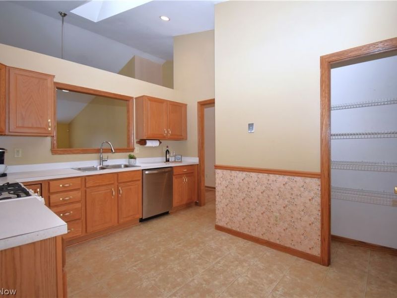 330 Myron Street, Hubbard, OH 44425 Photo 19