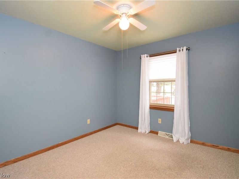 330 Myron Street, Hubbard, OH 44425 Photo 38