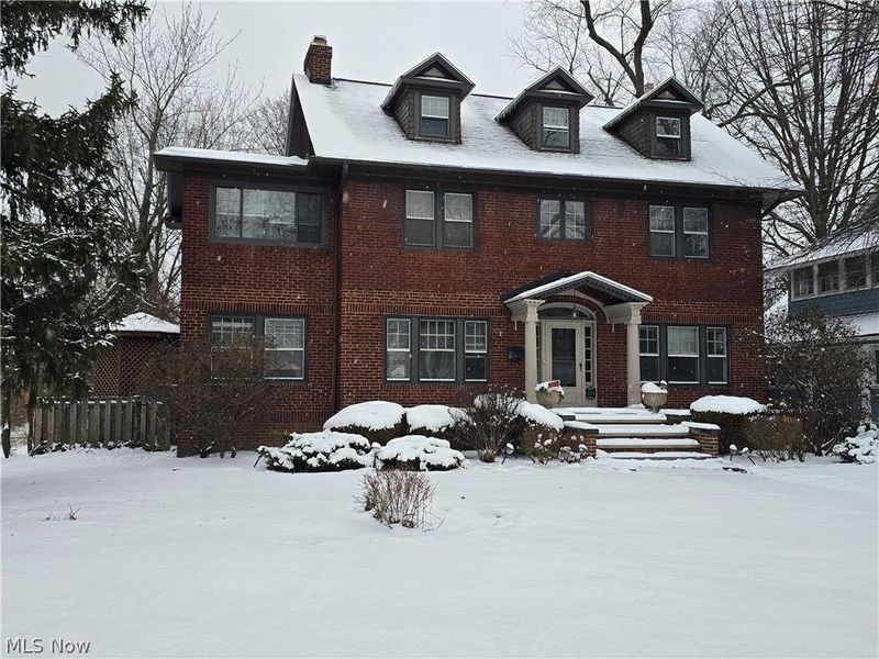 2501 Euclid Heights Boulevard, Cleveland, OH 44106 Photo 5