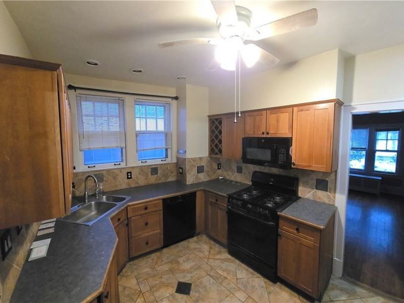 2501 Euclid Heights Boulevard, Cleveland, OH 44106 Photo 9