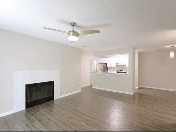 916 Beaver Grade Rd 916 Beaver Grade Rd , Coraopolis, PA 15108