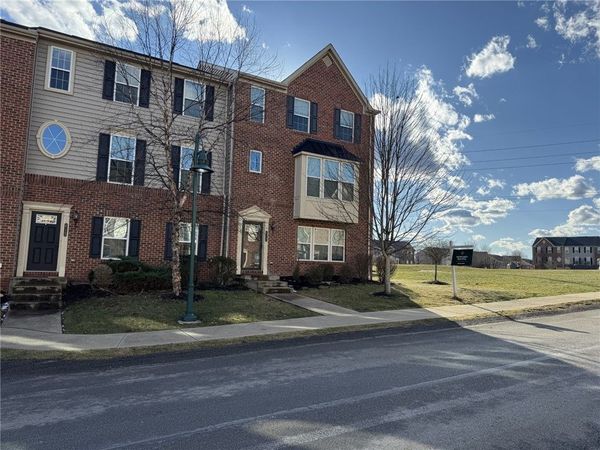 617 Broadmore Ln, Wexford, PA 15090