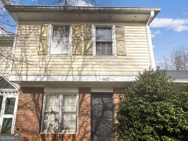 662 Browning Lane SE, Conyers, GA 30013