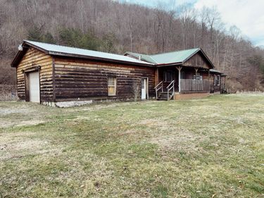 106 Honda Lane, Flat Lick, KY 40935