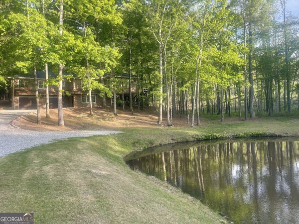 204 Creekside Drive, Gray, GA 31032