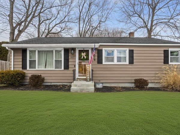 337 Westfield Rd, Holyoke, MA 01040