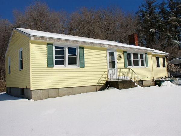 1101 South St, Tewksbury, MA 01876
