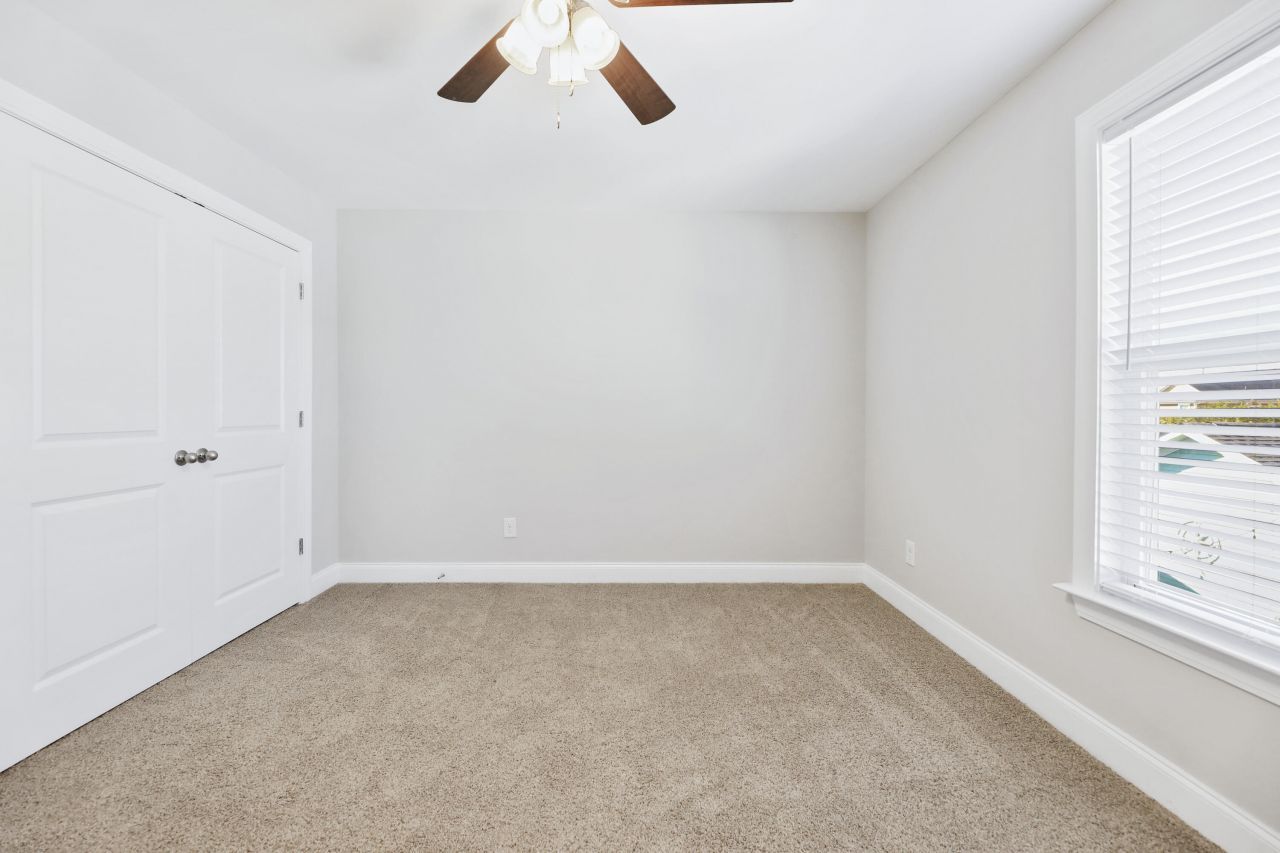 104 Crossandra Avenue Photo 33