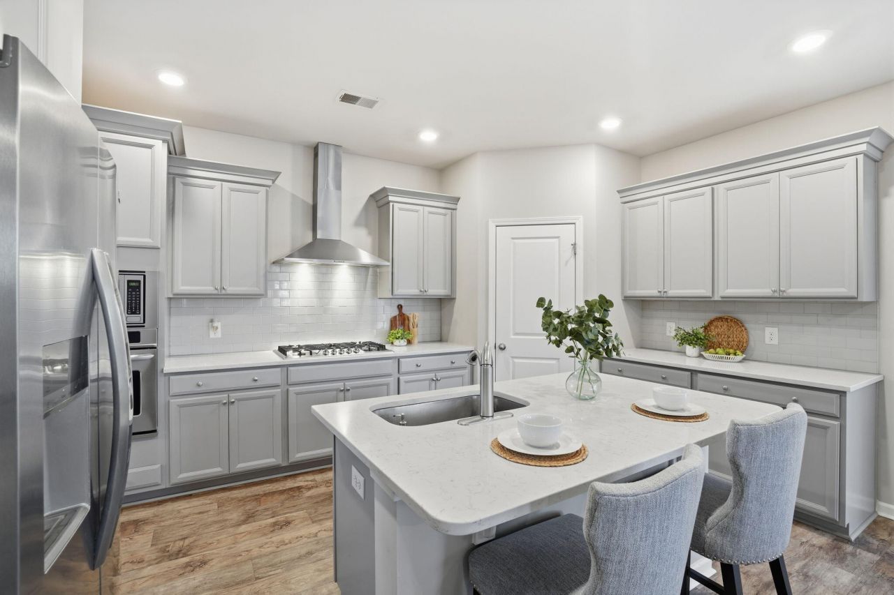 9931 Winged Elm Street Photo 10