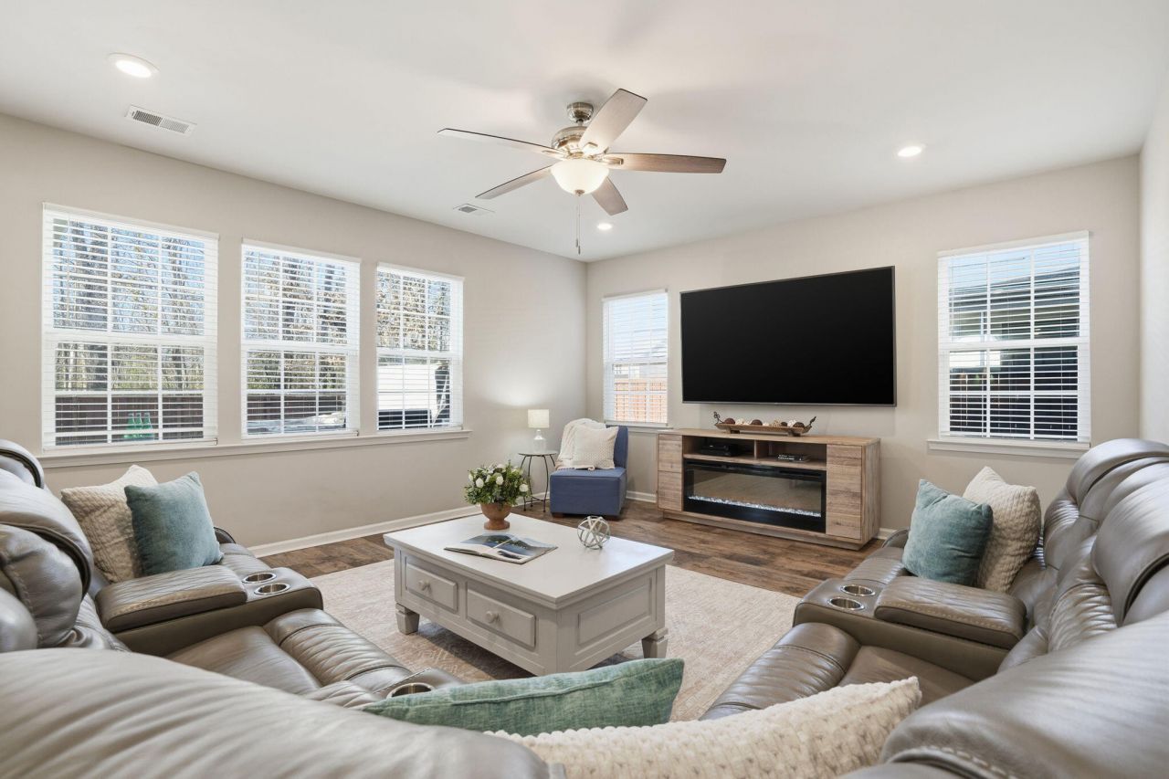 9931 Winged Elm Street Photo 11