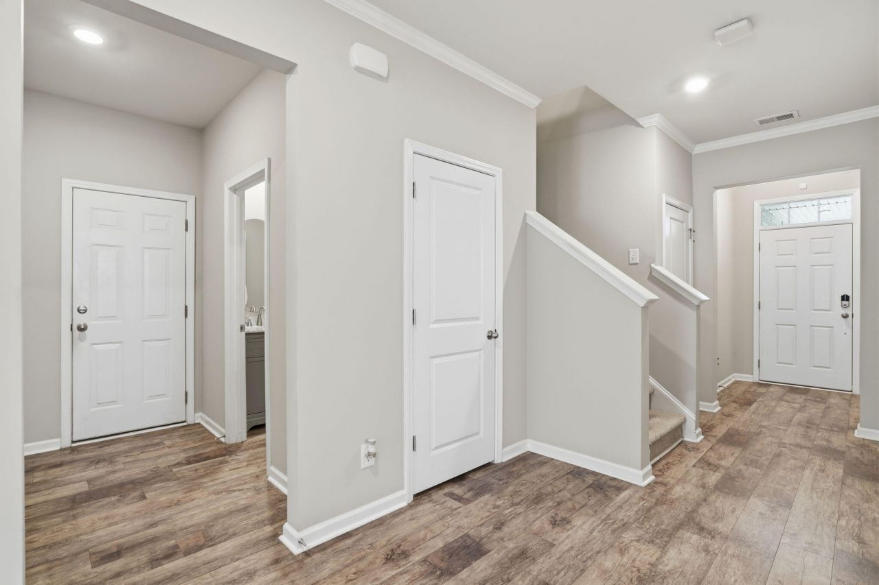 9931 Winged Elm Street Photo 7