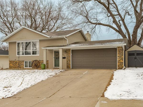 624 27th Street NW, Rochester, MN 55901