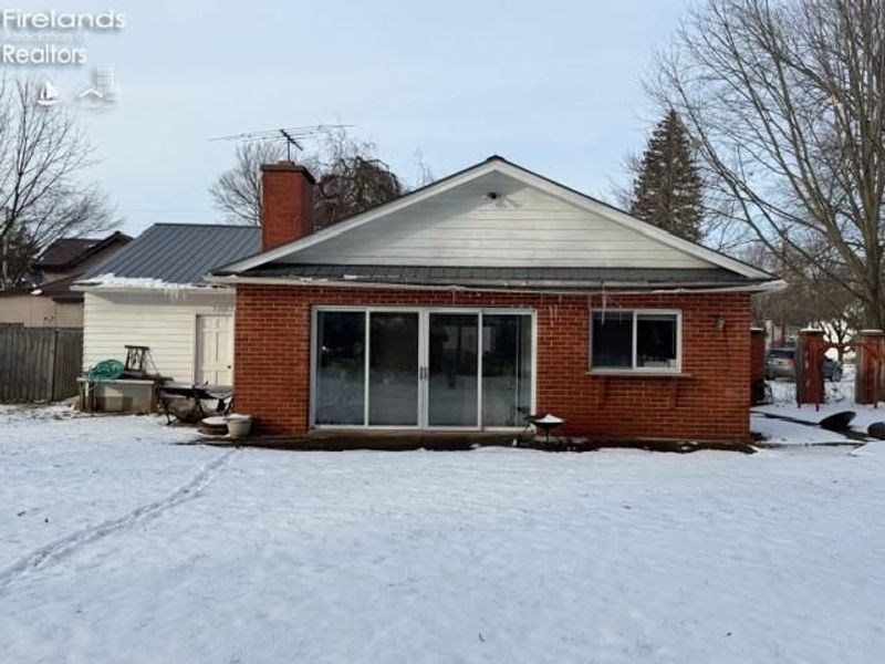 152 E Main Street, New London, OH 44851 Photo 10