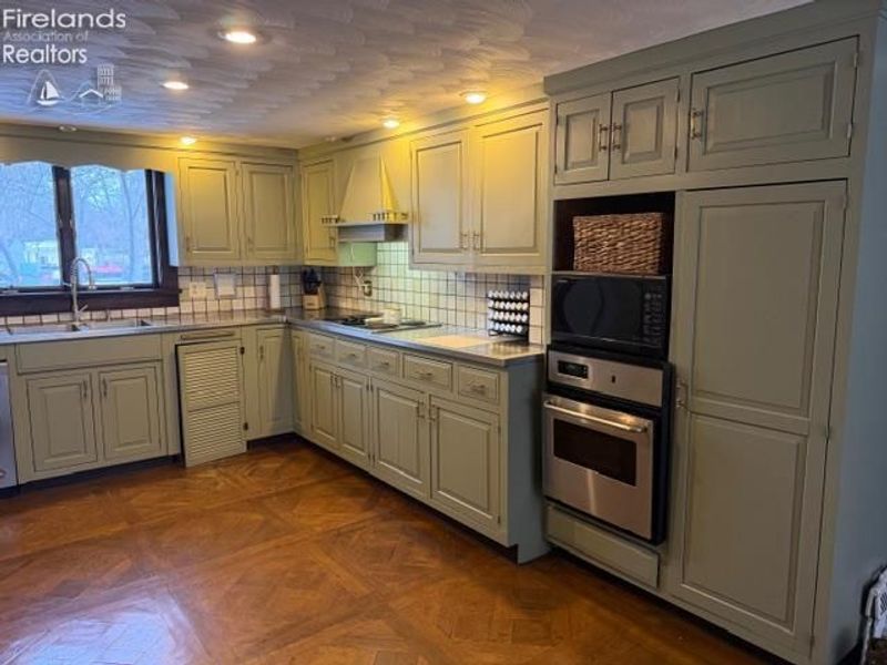 152 E Main Street, New London, OH 44851 Photo 13