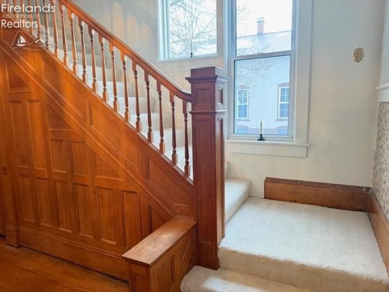 152 E Main Street, New London, OH 44851 Photo 38