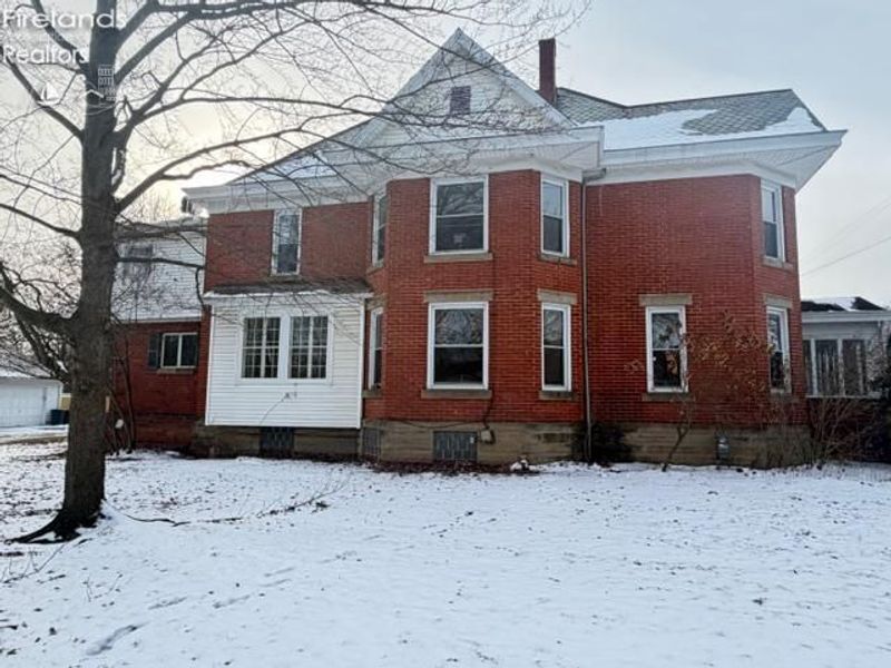 152 E Main Street, New London, OH 44851 Photo 5