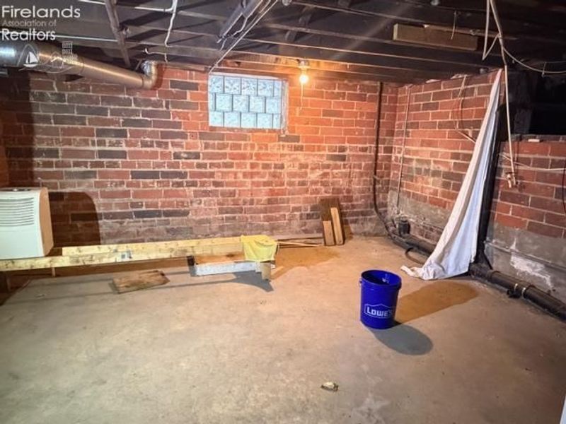 152 E Main Street, New London, OH 44851 Photo 66