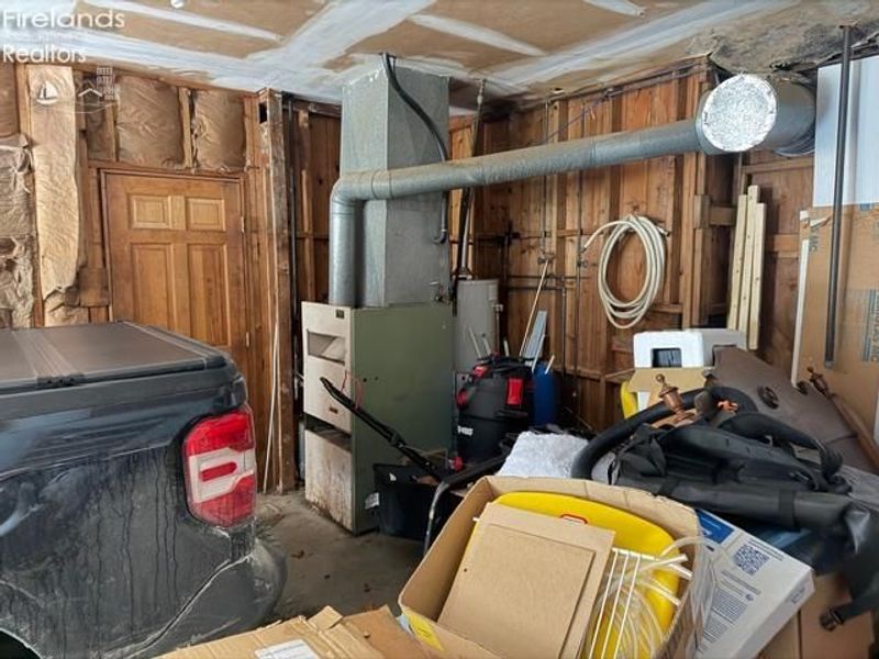 152 E Main Street, New London, OH 44851 Photo 89