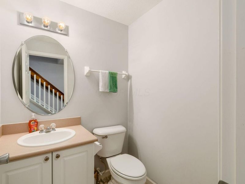 5962 Thunder Gulch Drive, Unit B, New Albany, OH 43054 Photo 25