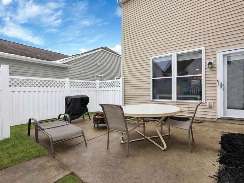 4642 Snowy Meadow Drive, Grove City, OH 43123 Photo 19