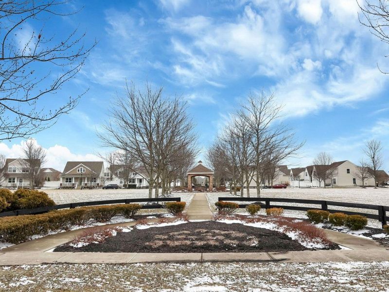 4642 Snowy Meadow Drive, Grove City, OH 43123 Photo 22