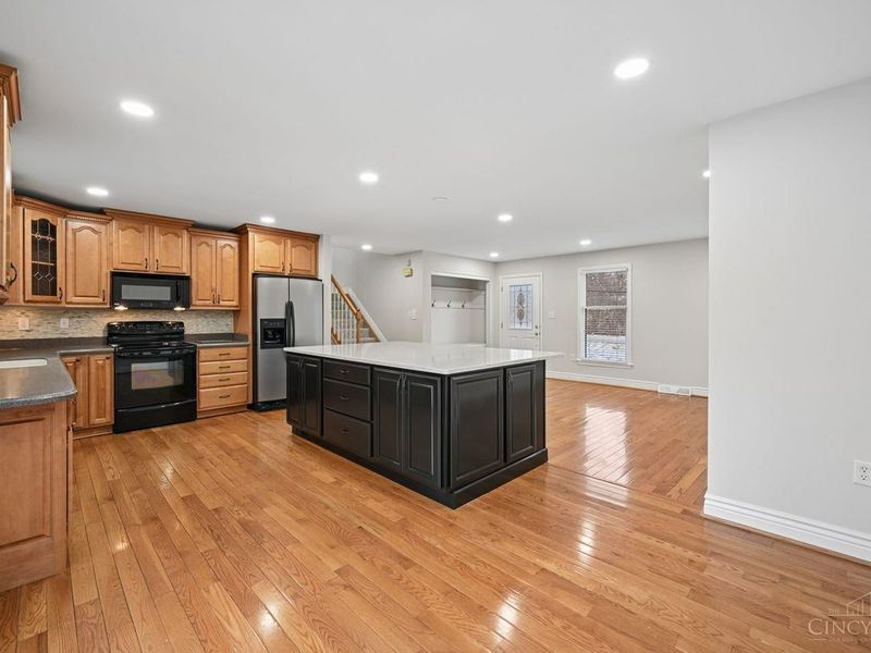 7026 West Chester Road, West Chester, OH 45069 Photo 10