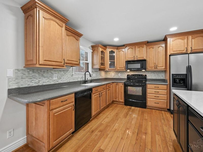 7026 West Chester Road, West Chester, OH 45069 Photo 11