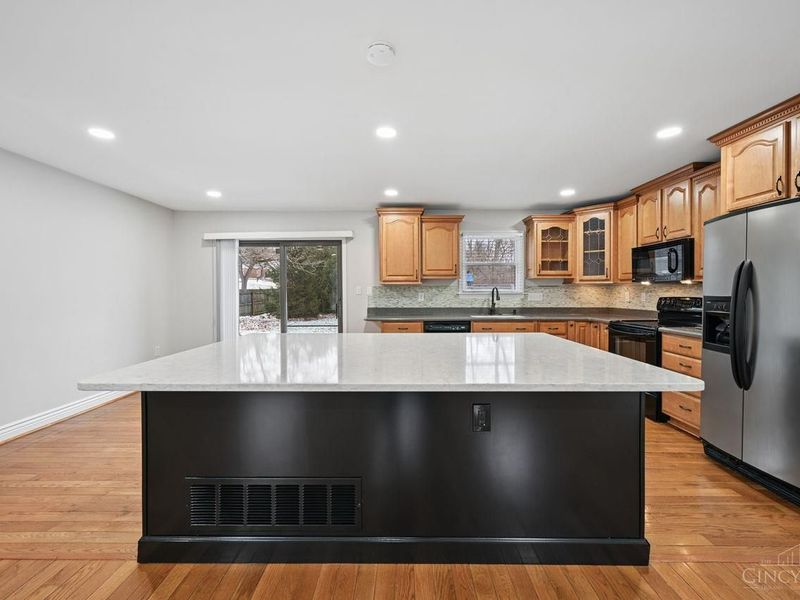 7026 West Chester Road, West Chester, OH 45069 Photo 12