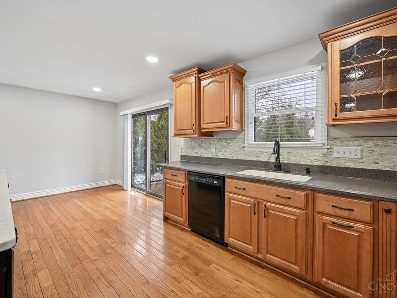 7026 West Chester Road, West Chester, OH 45069 Photo 13