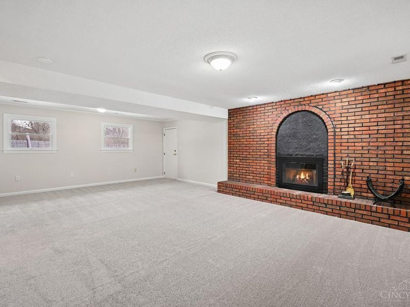 7026 West Chester Road, West Chester, OH 45069 Photo 22