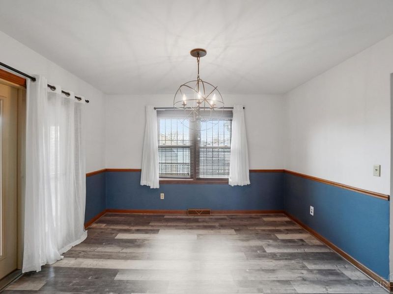 105 W Roger Drive, Trenton, OH 45067 Photo 11