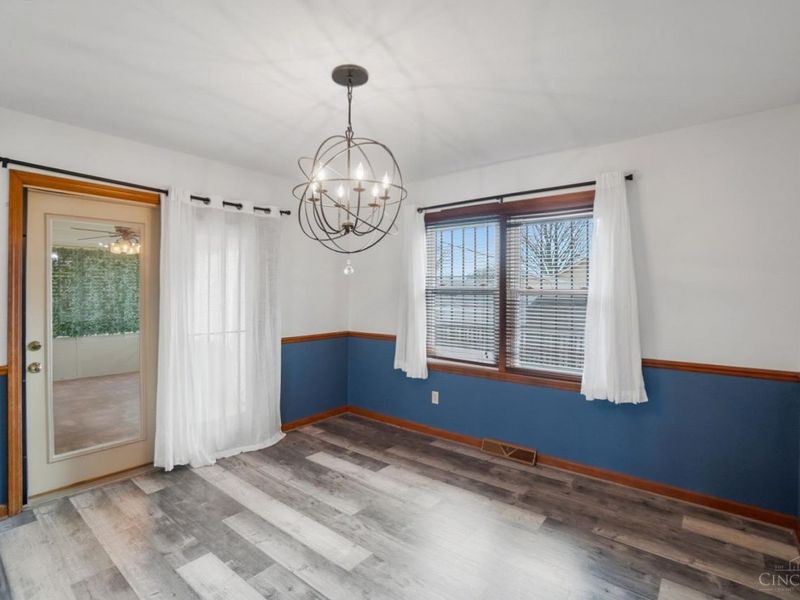 105 W Roger Drive, Trenton, OH 45067 Photo 12