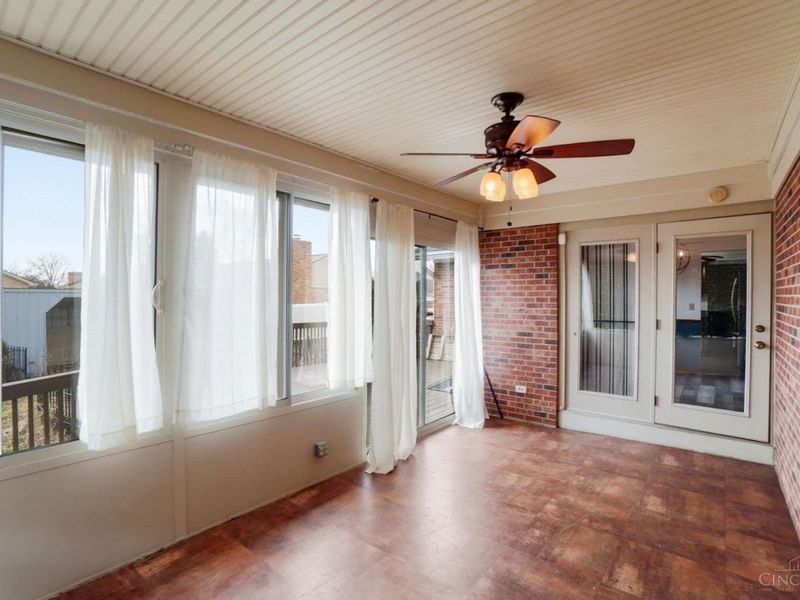 105 W Roger Drive, Trenton, OH 45067 Photo 14