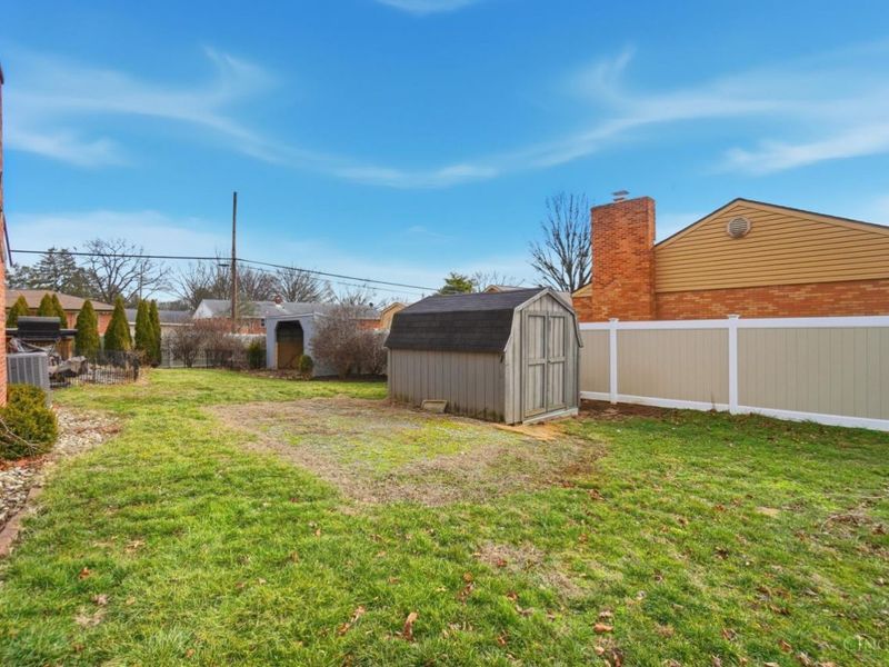 105 W Roger Drive, Trenton, OH 45067 Photo 66