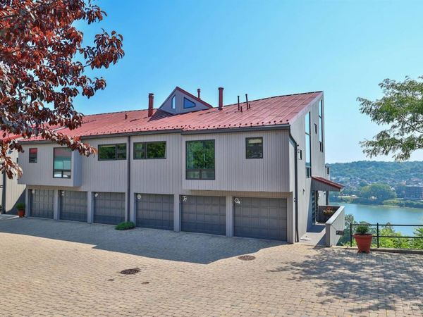 1040 Hatch Street, Cincinnati, OH 45202