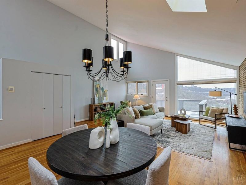 1040 Hatch Street, Cincinnati, OH 45202 Photo 12