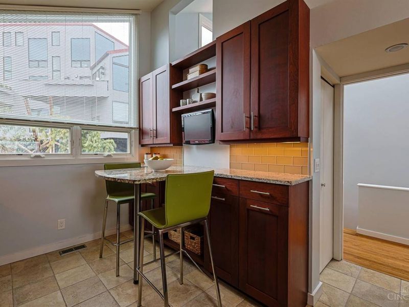 1040 Hatch Street, Cincinnati, OH 45202 Photo 17