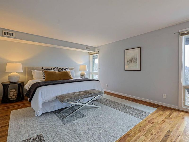 1040 Hatch Street, Cincinnati, OH 45202 Photo 20