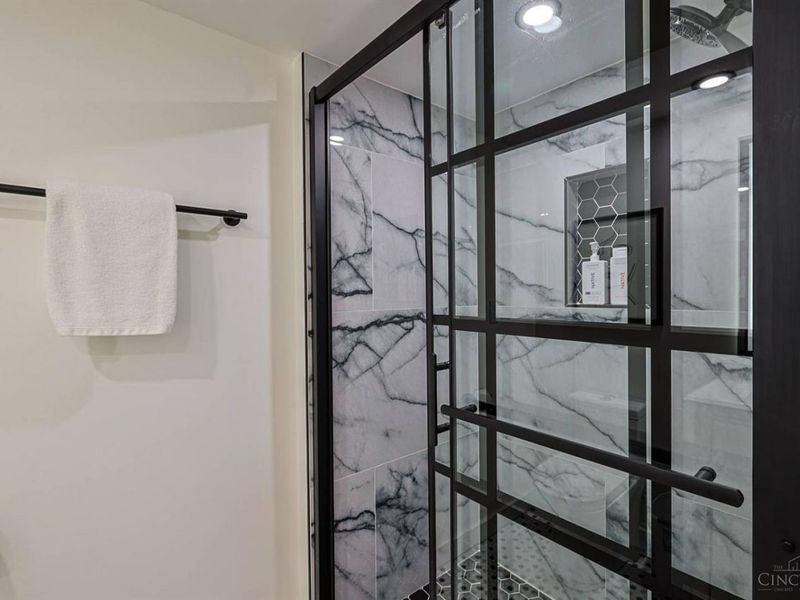 1040 Hatch Street, Cincinnati, OH 45202 Photo 25