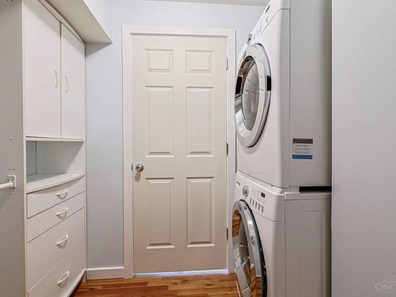 1040 Hatch Street, Cincinnati, OH 45202 Photo 31