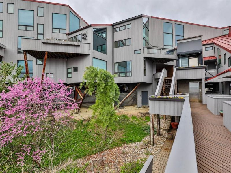 1040 Hatch Street, Cincinnati, OH 45202 Photo 51