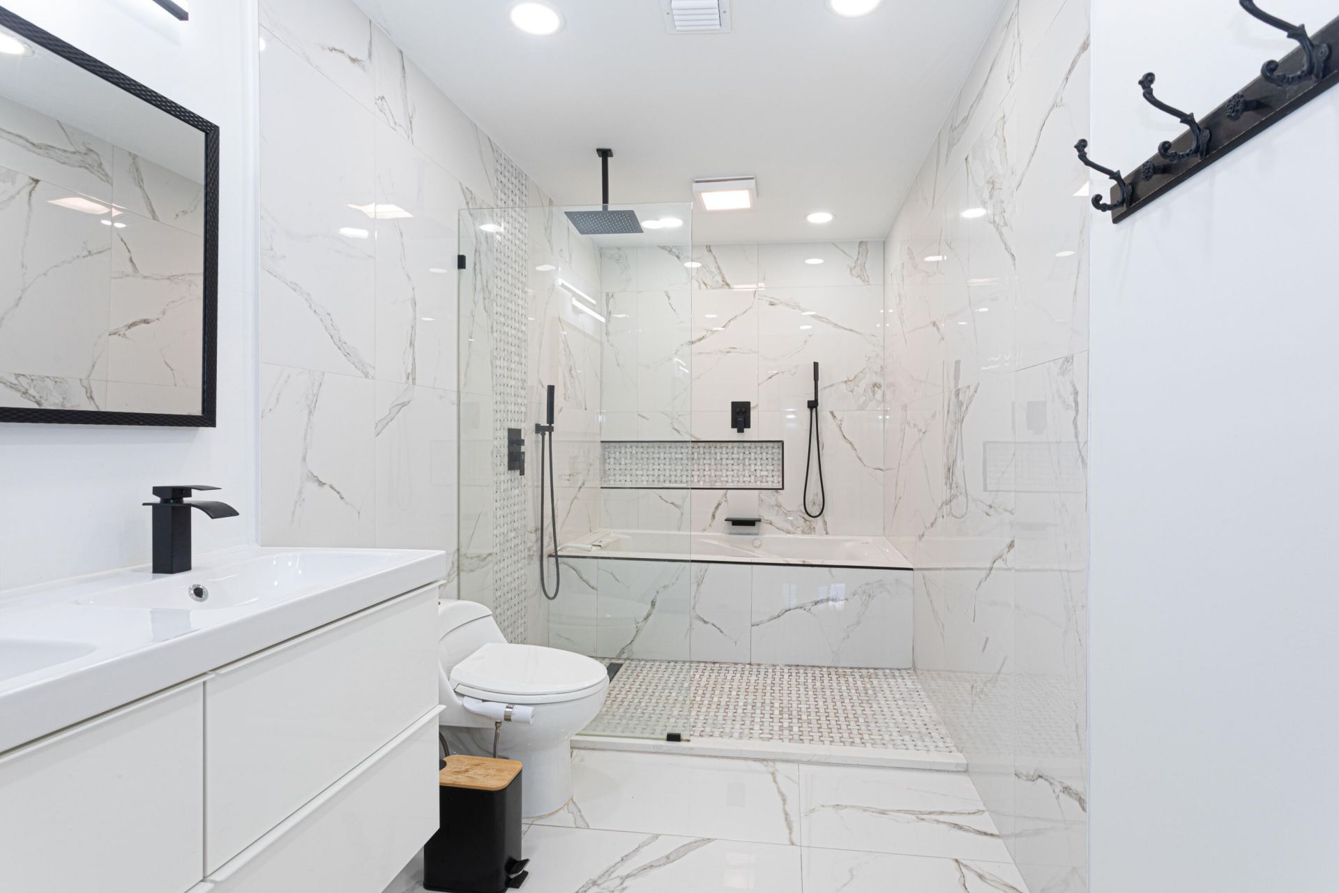 8545 Casa Del Lago, Unit F, Boca Raton, FL 33433 Photo