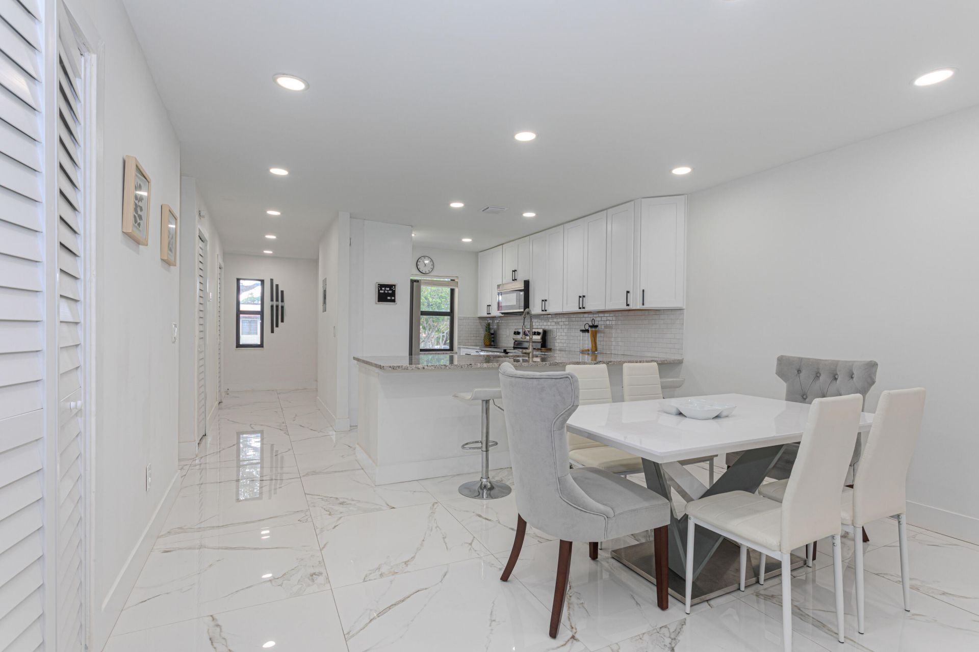 8545 Casa Del Lago, Unit F, Boca Raton, FL 33433 Photo