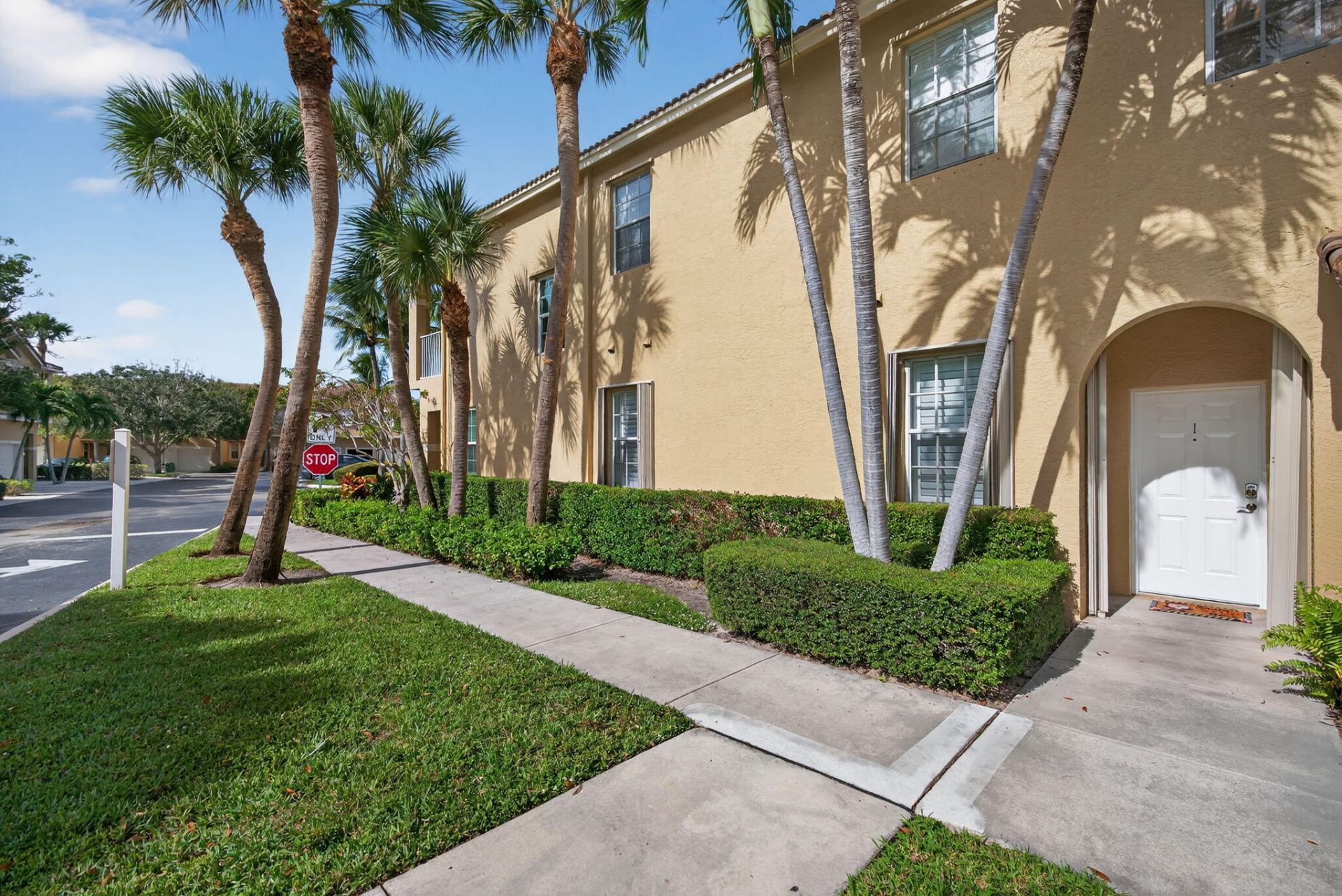 160 Village Boulevard, Unit I, Tequesta, FL 33469 Photo
