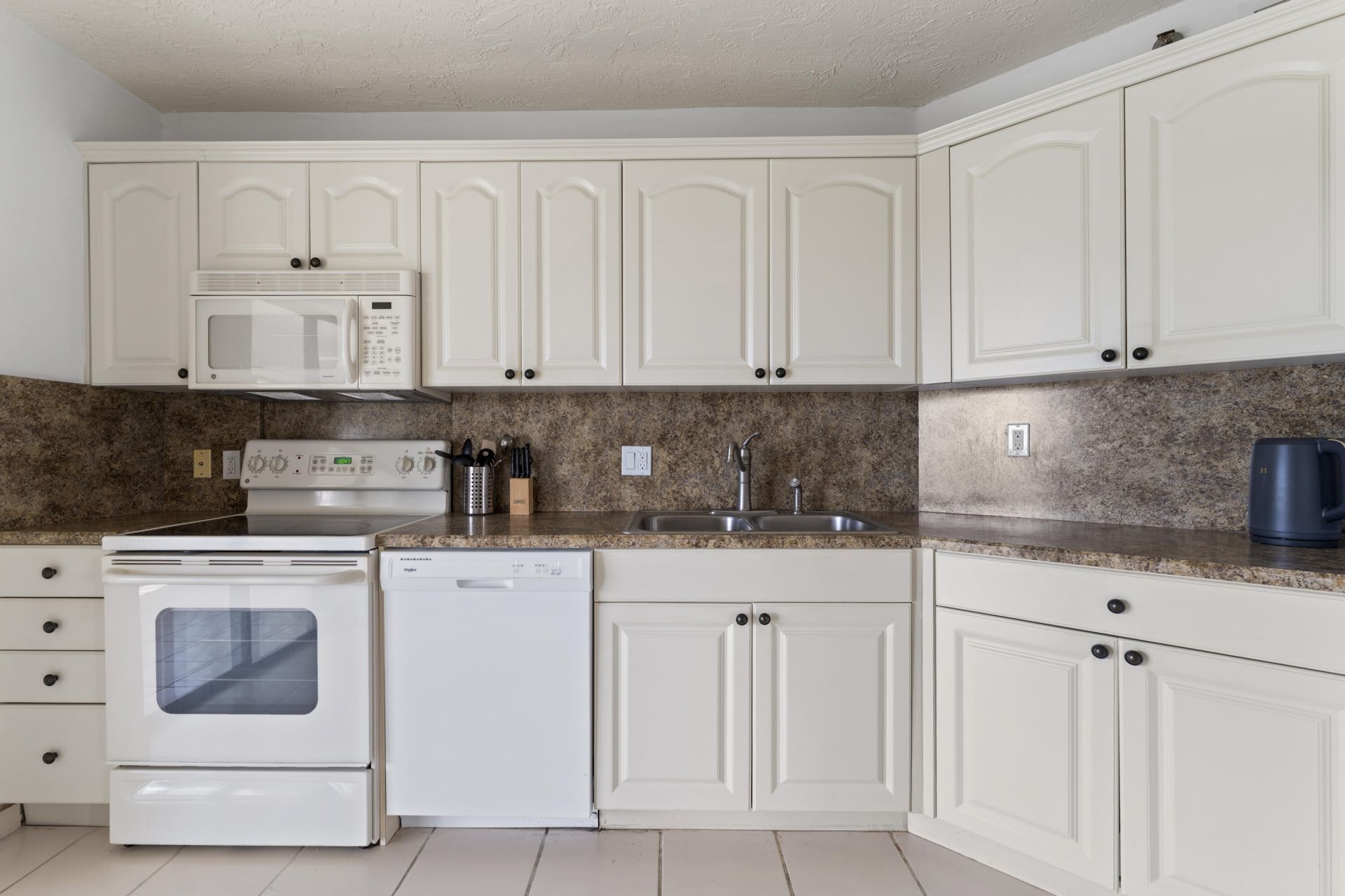 7507 La Paz Boulevard, Unit 407, Boca Raton, FL 33433 Photo