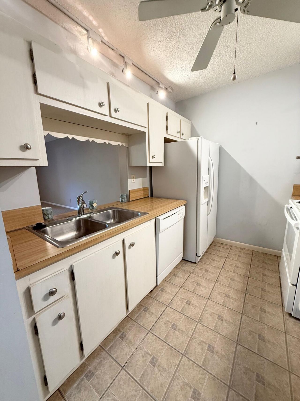 930 SW 9th Street Circle, Unit 205, Boca Raton, FL 33486 Photo